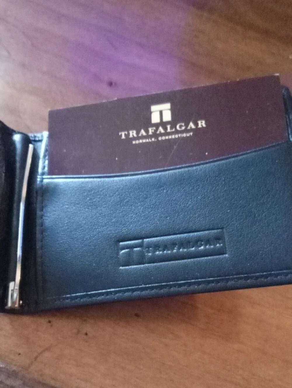Classic Black Leather Men's Bi-Fold Wallet - Trafalgar Money Clip